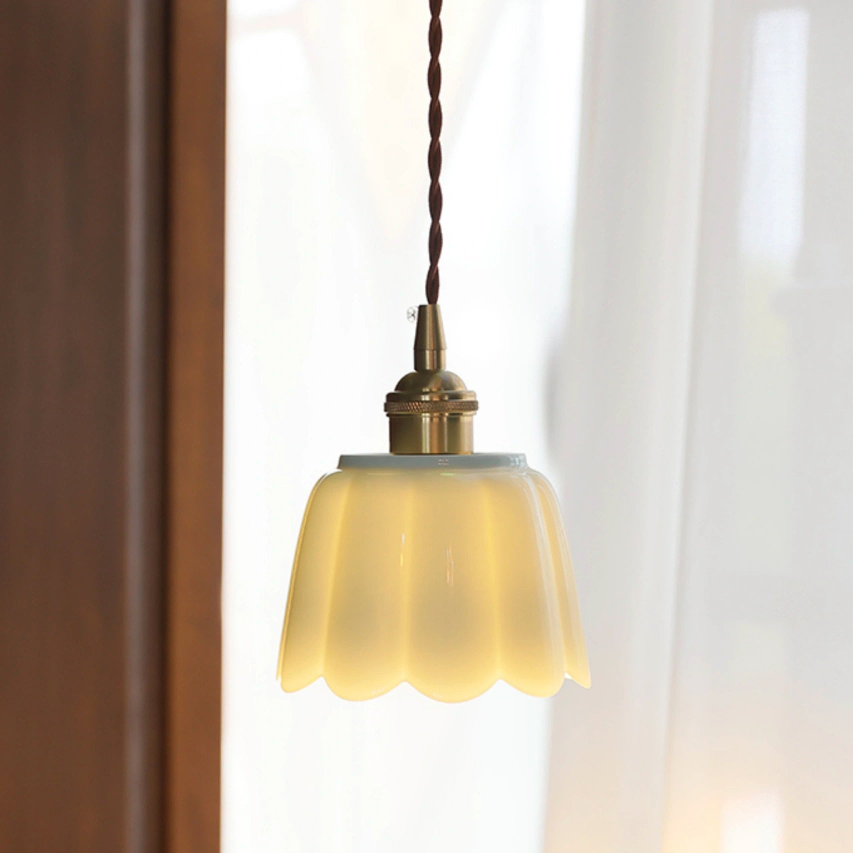 Lampada a sospensione moderna in ceramica Aminah22.webp__PID:abf94eba-11db-4fa5-bde2-1a8f98eaac42