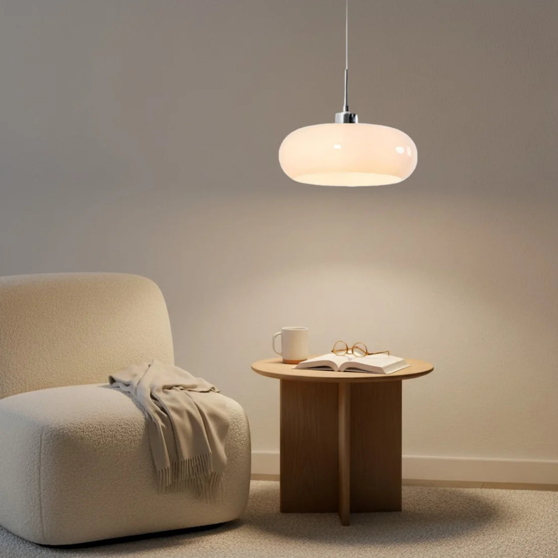 Cassian Nordic Bauhaus Glas-Pendelleuchte 3.webp__PID:15fa6c0e-ee4d-438d-b0ba-429434b170ba