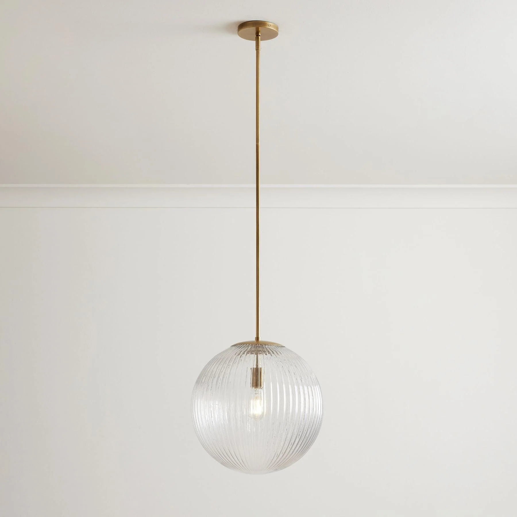 cooper-ribbed-glass-pendant_14_3aa62a18-2455-4427-93b8-80e6ee293881.webp__PID:41adbb0c-c077-4e03-9603-723ce9587026