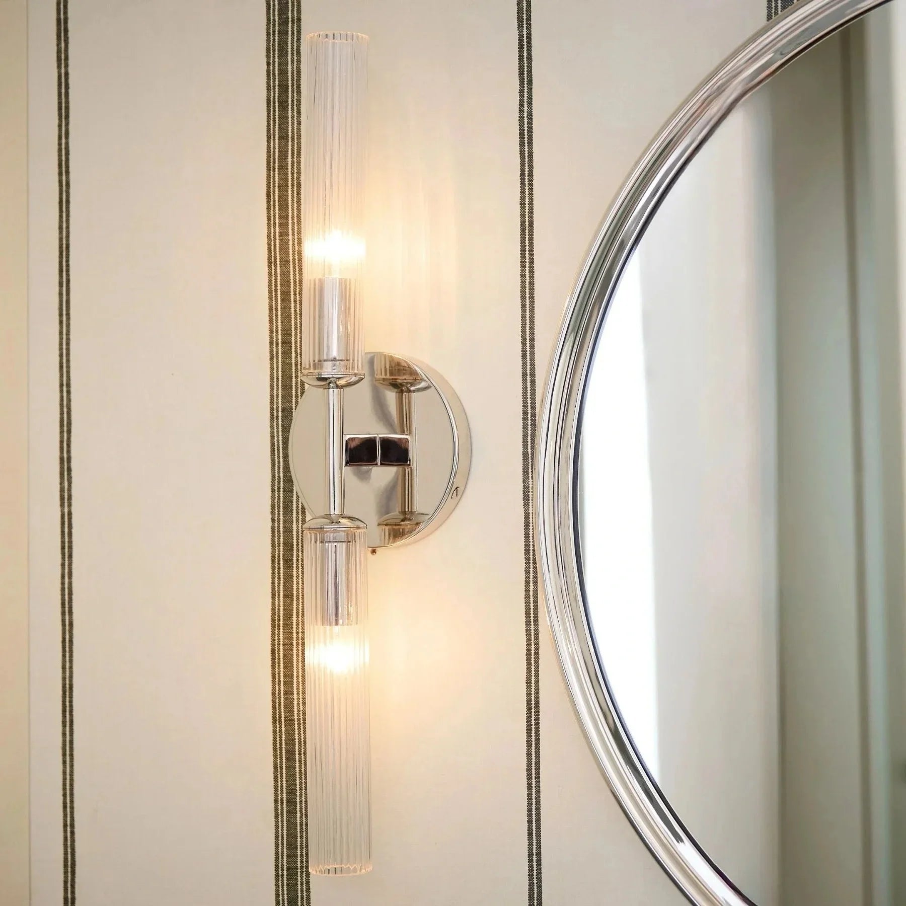Marvin_Farmhouse_Ribbed_Glass_Tube_Wall_Lamp17.webp__PID:8700dbcc-ca24-47ed-b4ba-6e81c3b32177