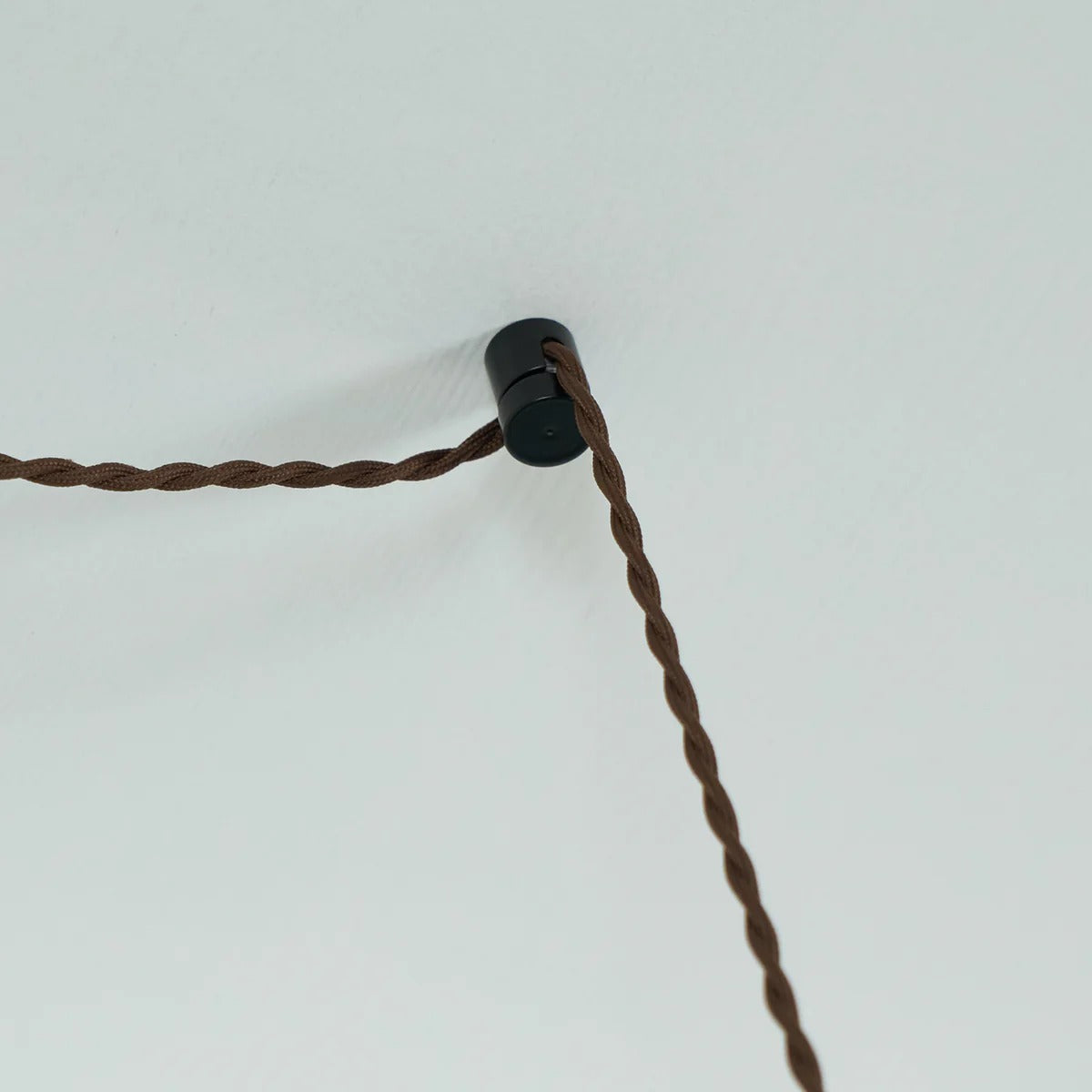 Alva Modern Scandinavian Plug-In Pendant Light detail2.webp__PID:8c5c41ef-9b13-48c2-82f6-20eafaf8c14f