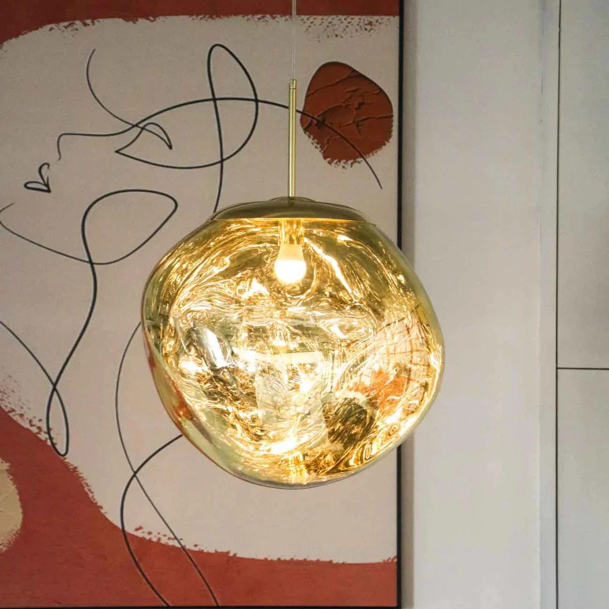 Nilla Melt Pendant Light10.webp__PID:19840181-8076-4056-a379-8150ca08897c