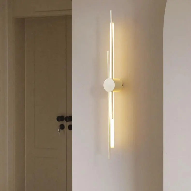 Lumen Minimalist Linear Wall Light 2.webp__PID:8a8485a3-f393-4a1b-9878-1e3179ed4cef